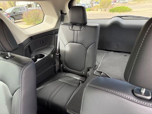 New 2026 Honda Pilot Touring image 16