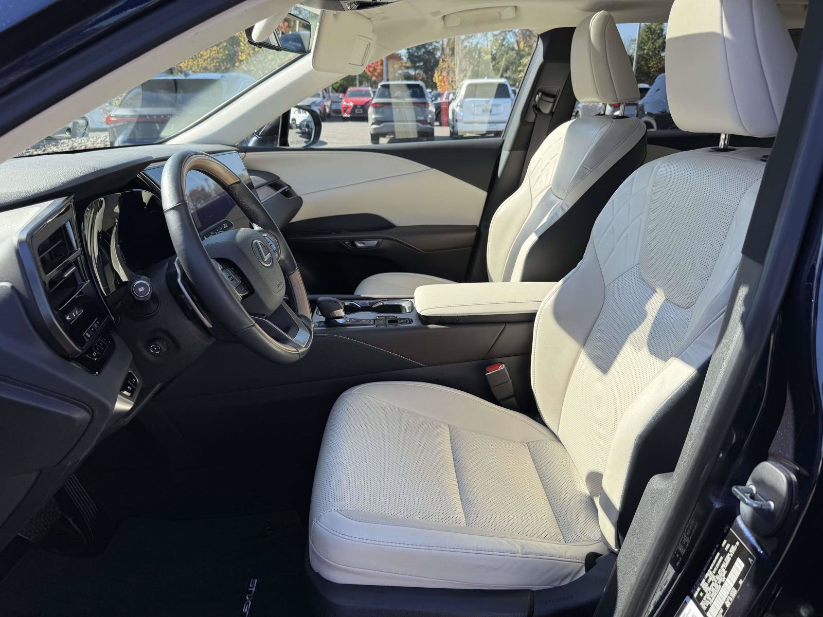 Used 2024 Lexus RX 350 Premium w/ Cold Area Package AWD/4WD image 12