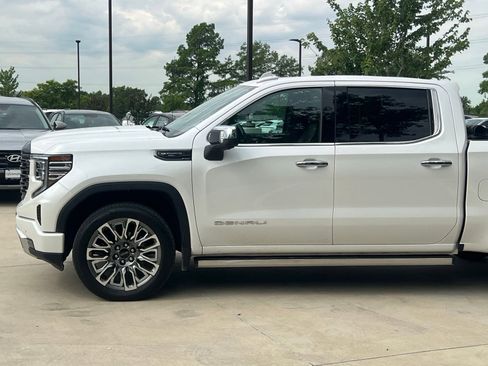Used 2023 GMC Sierra 1500 Denali Ultimate AWD/4WD image 7