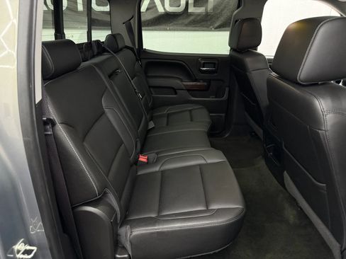Used 2017 GMC Sierra 1500 SLT AWD/4WD image 9