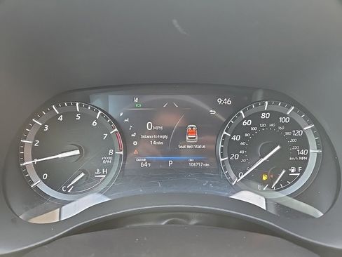 Used 2021 Toyota Highlander XLE image 47