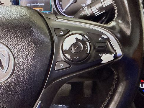 Used 2019 Buick Envision Essence FWD image 15