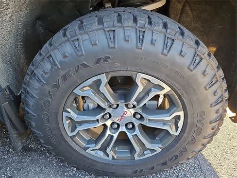 Certified 2021 GMC Sierra 1500 SLT w/ SLT Convenience Package image 5