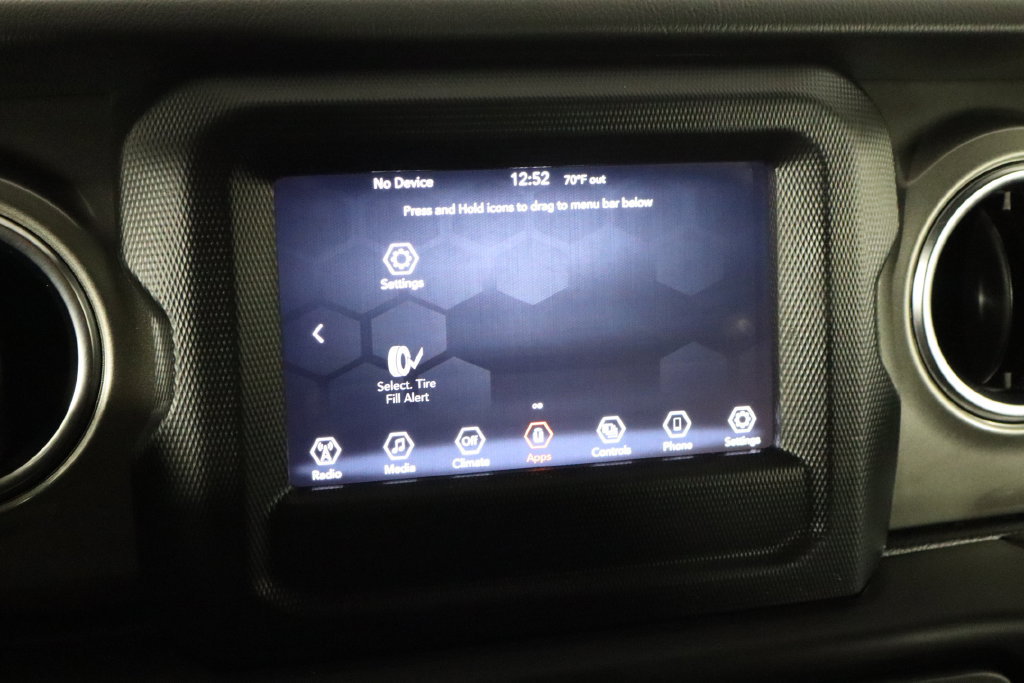 Used 2021 Jeep Wrangler Unlimited Sahara AWD/4WD image 35