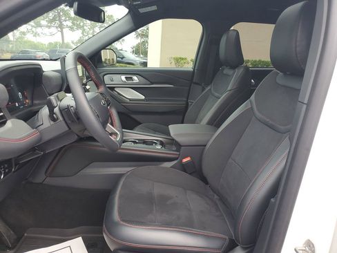 Used 2025 Ford Explorer ST w/ Sun And Sound Package image 28