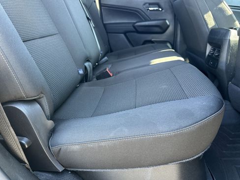 Certified 2024 GMC Canyon Elevation image 16