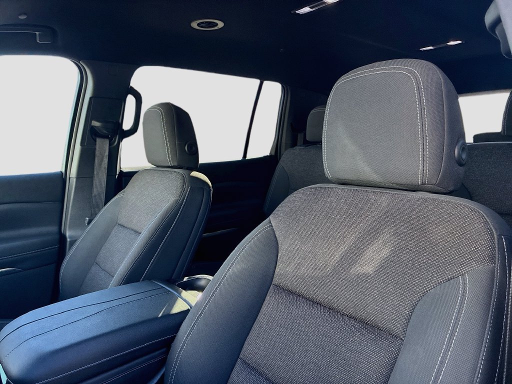 Used 2026 Chevrolet Traverse LT w/ LPO, Floor Liner Package FWD image 21