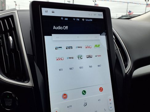 Certified 2024 Ford Edge SEL w/ Convenience Package image 11