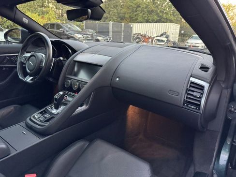 Used 2019 Jaguar F-TYPE Coupe image 27