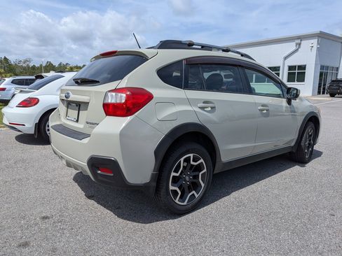 Used 2017 Subaru Crosstrek 2.0i Premium image 8