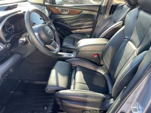 Used 2024 Subaru Ascent Touring image 9