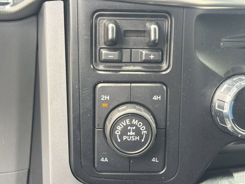 Used 2024 Ford F150 Lariat w/ Equipment Group 502A High AWD/4WD image 13