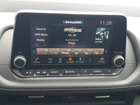 Used 2026 Nissan Rogue SV w/ SV Premium Package FWD image 4