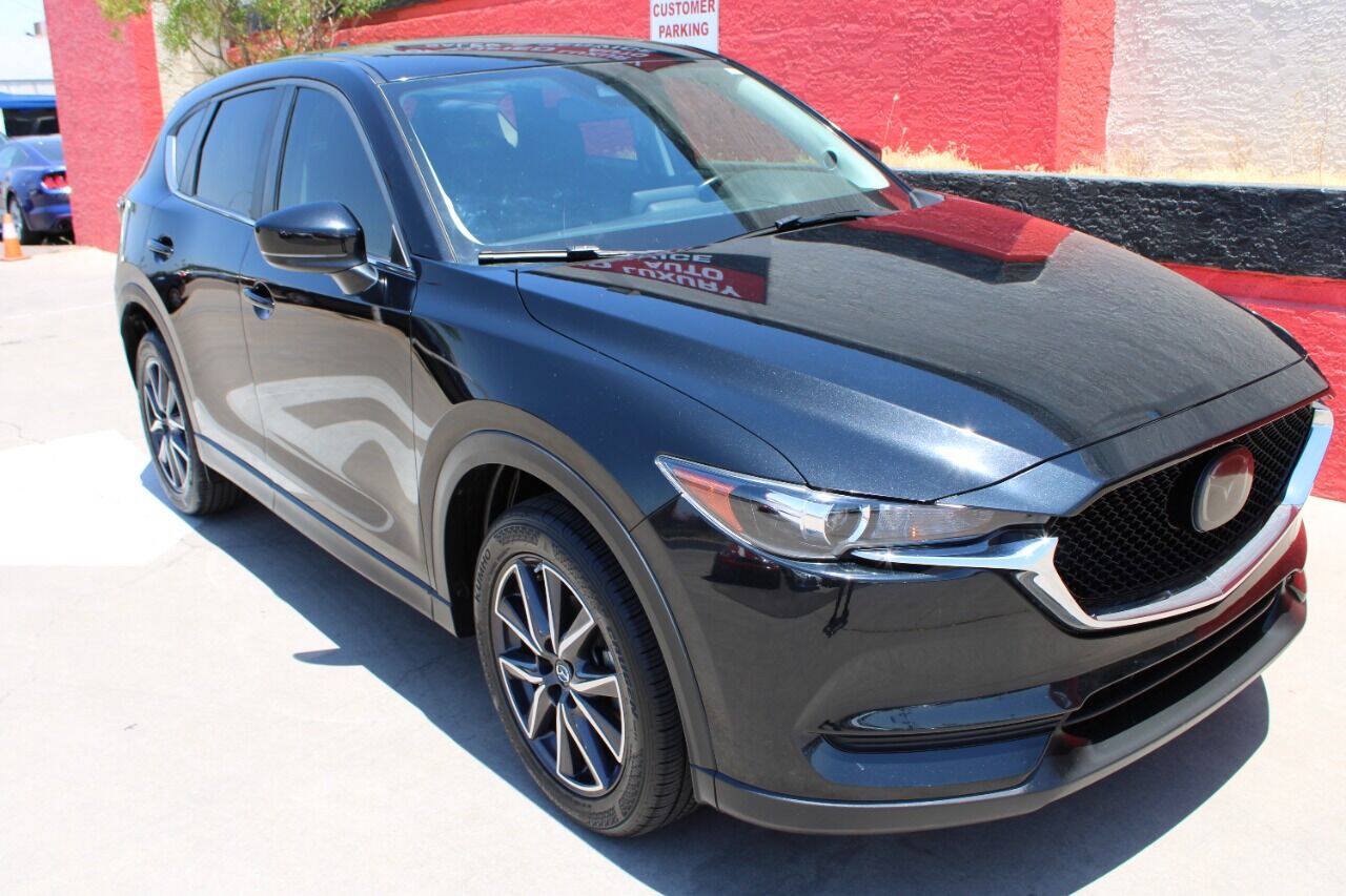 Used 2018 MAZDA CX-5 Touring w/ Preferred Equipment Package FWD image 5