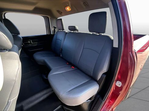 Used 2019 RAM 1500 Tradesman w/ Chrome Appearance Group RWD image 21