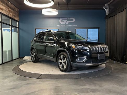 Used 2019 Jeep Cherokee Limited image 1