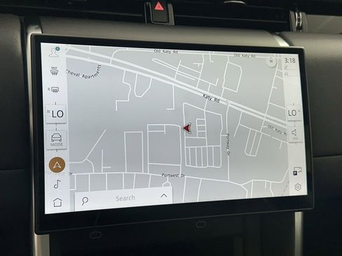 Certified 2025 Land Rover Discovery Sport S image 25