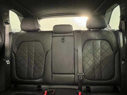 Used 2023 BMW X5 xDrive40i w/ Executive Package image 16