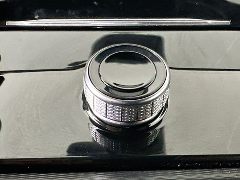 Used 2024 Jeep Grand Cherokee L Altitude image 24