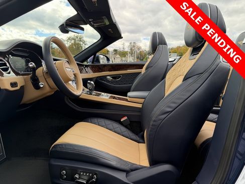 Used 2023 Bentley Continental GT Azure image 28