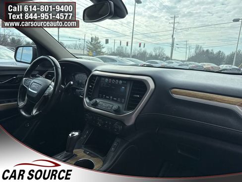 Used 2017 GMC Acadia Denali image 39