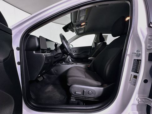 Used 2025 Hyundai Kona SEL FWD image 13