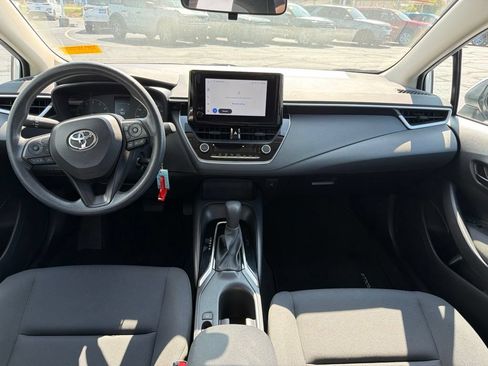 Used 2024 Toyota Corolla LE FWD image 4