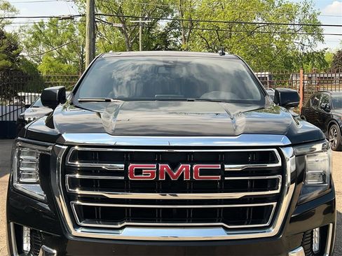 Used 2022 GMC Yukon XL SLT AWD/4WD image 11