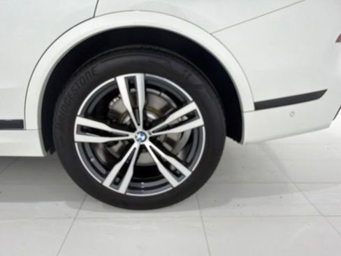 Certified 2024 BMW X7 xDrive40i w/ M Sport Package AWD/4WD image 48