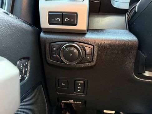 Used 2021 Ford F250 Lariat AWD/4WD image 12