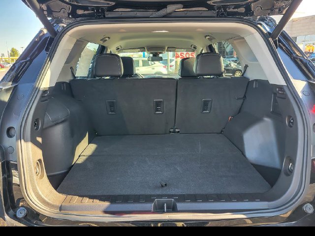 Certified 2024 GMC Terrain SLT AWD/4WD image 15