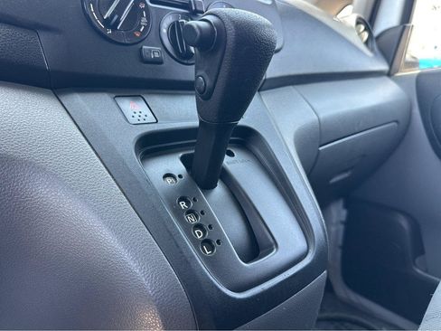 Used 2015 Nissan NV200 SV w/ Technology Package FWD image 24