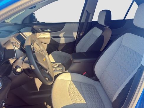 Used 2024 Chevrolet Equinox LS w/ LS Convenience Package FWD image 12