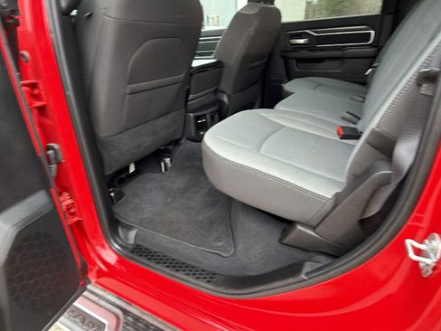 Used 2024 RAM 2500 Big Horn w/ Safety Group image 23