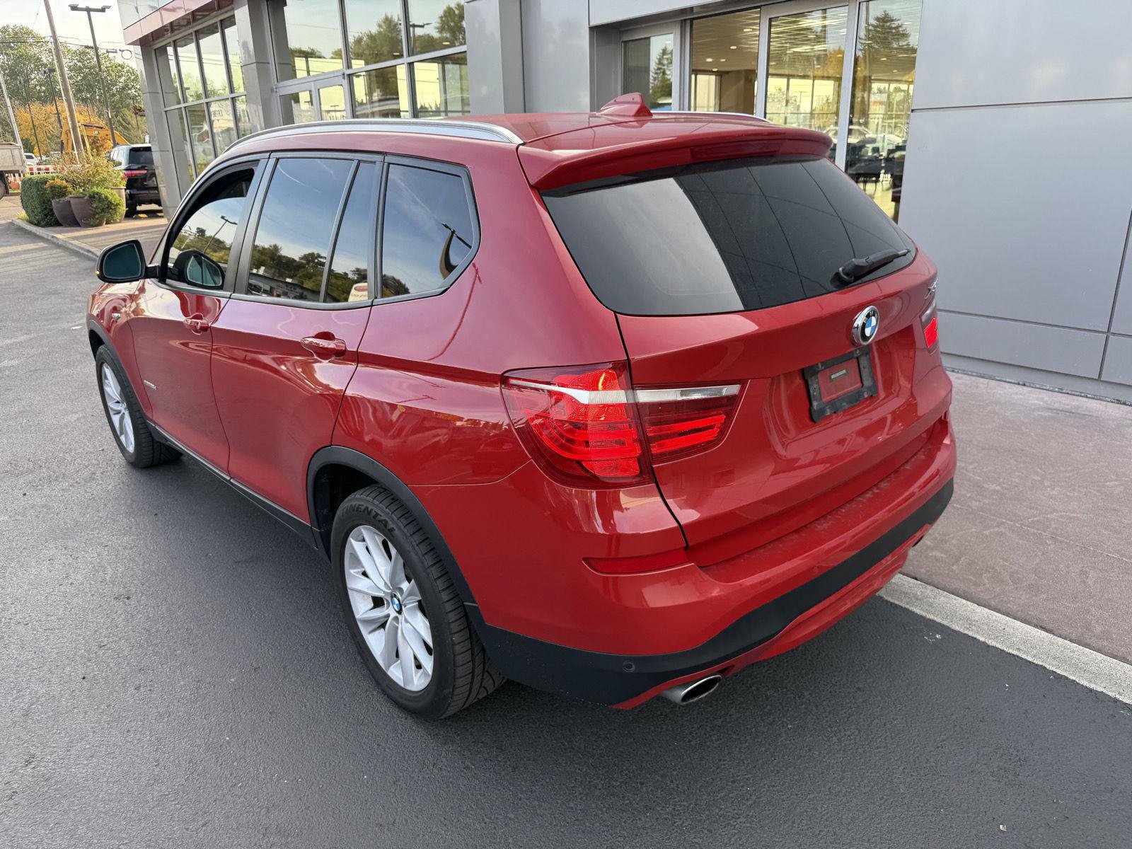 Used 2016 BMW X3 xDrive28d AWD/4WD image 3