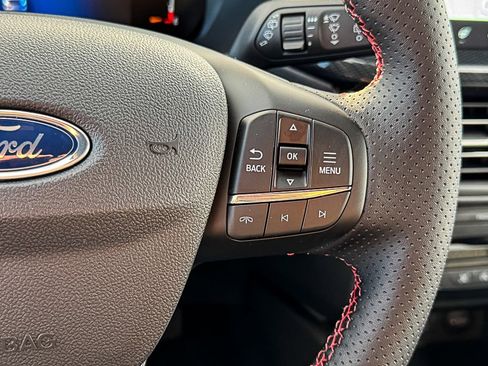 New 2025 Ford Escape ST-Line w/ Tech Pack #1 image 31