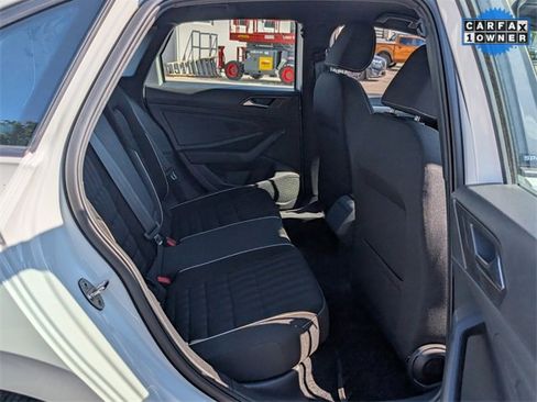 Used 2023 Volkswagen Jetta Sport image 10