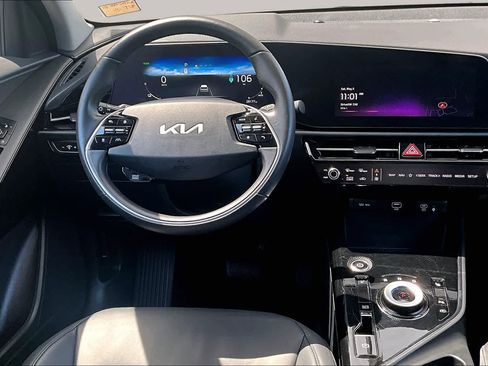 Used 2024 Kia Niro Wind FWD image 5