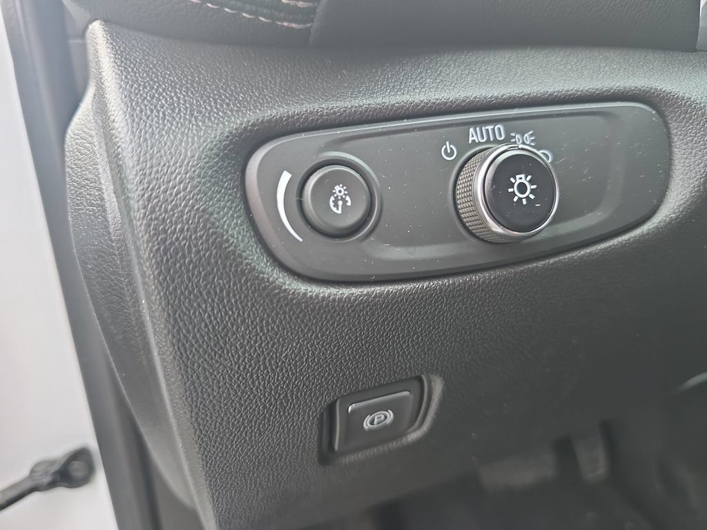 Used 2023 Chevrolet Blazer LT AWD/4WD image 26