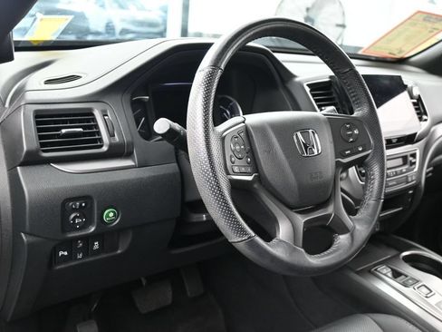 Used 2023 Honda Passport EX-L image 15