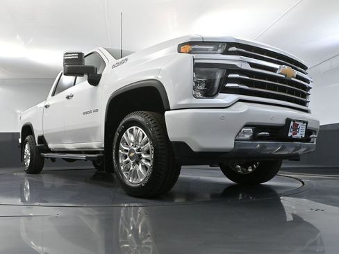 Used 2021 Chevrolet Silverado 2500 High Country AWD/4WD image 61