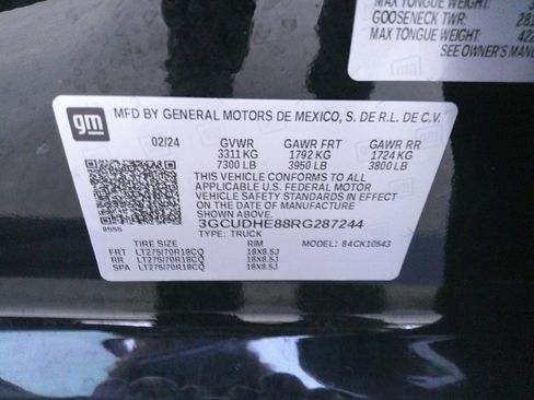 Used 2024 Chevrolet Silverado 1500 ZR2 w/ Technology Package image 35