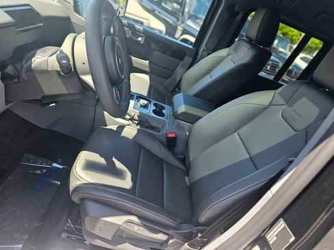 New 2026 INEOS Grenadier image 8