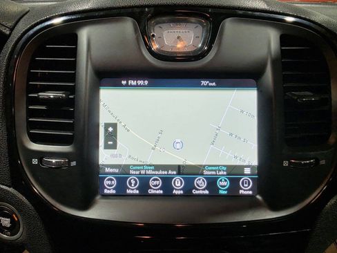 Used 2018 Chrysler 300 S w/ Safetytec Plus Group RWD image 40