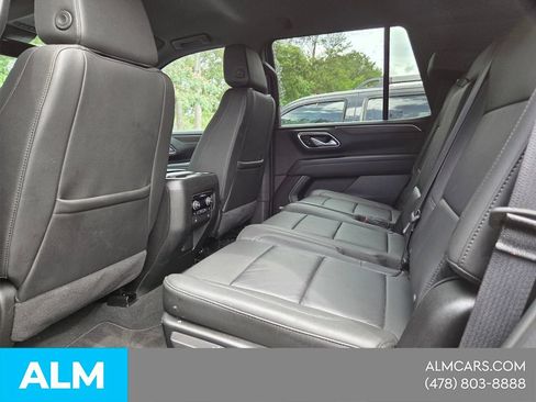 Used 2024 Chevrolet Tahoe LT w/ Luxury Package AWD/4WD image 4