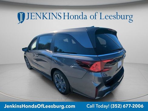 New 2026 Honda Odyssey Touring image 5