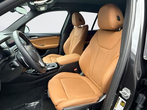 Used 2024 BMW X3 xDrive30i w/ Premium Package image 11