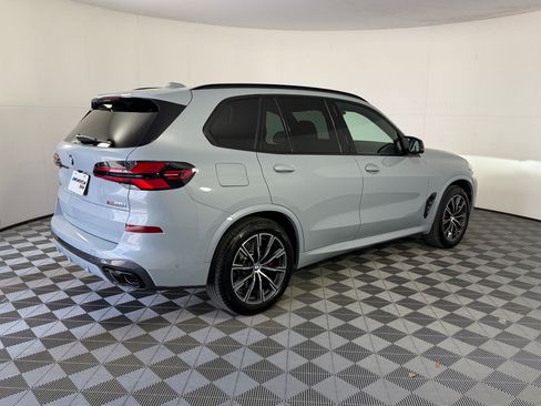 Used 2026 BMW X5 M60i AWD/4WD image 9