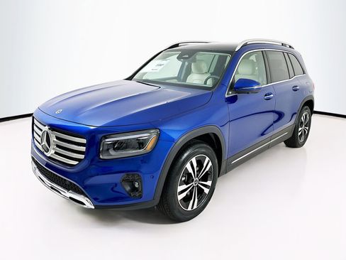 New 2026 Mercedes-Benz GLB 250 image 3