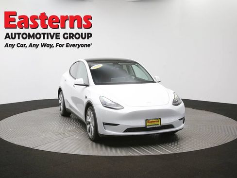 Used 2021 Tesla Model Y Long Range AWD/4WD image 45